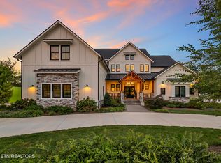 313 Spoondrift Ct, Louisville, TN 37777