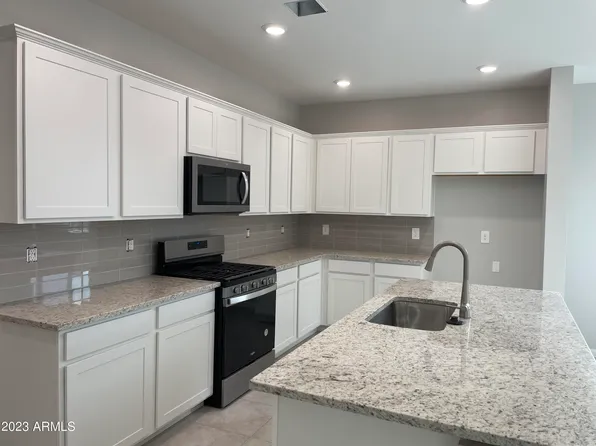 17834 W RAYMOND Street, Goodyear, AZ 85338