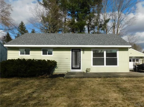 8106 Buena Vista Dr, Rome, NY 13440