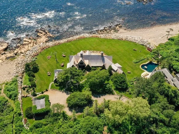 9 Drumhack Rd, Gloucester, MA 01930