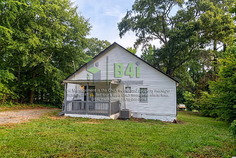 281 Martin Luther King Dr