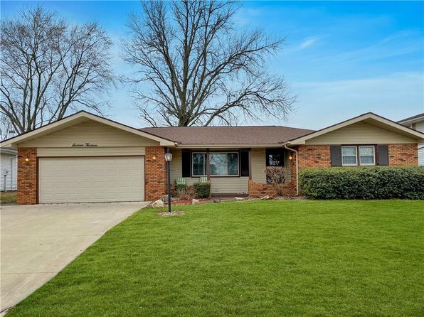 Mattoon IL Single Family Homes For Sale - 48 Homes | Zillow