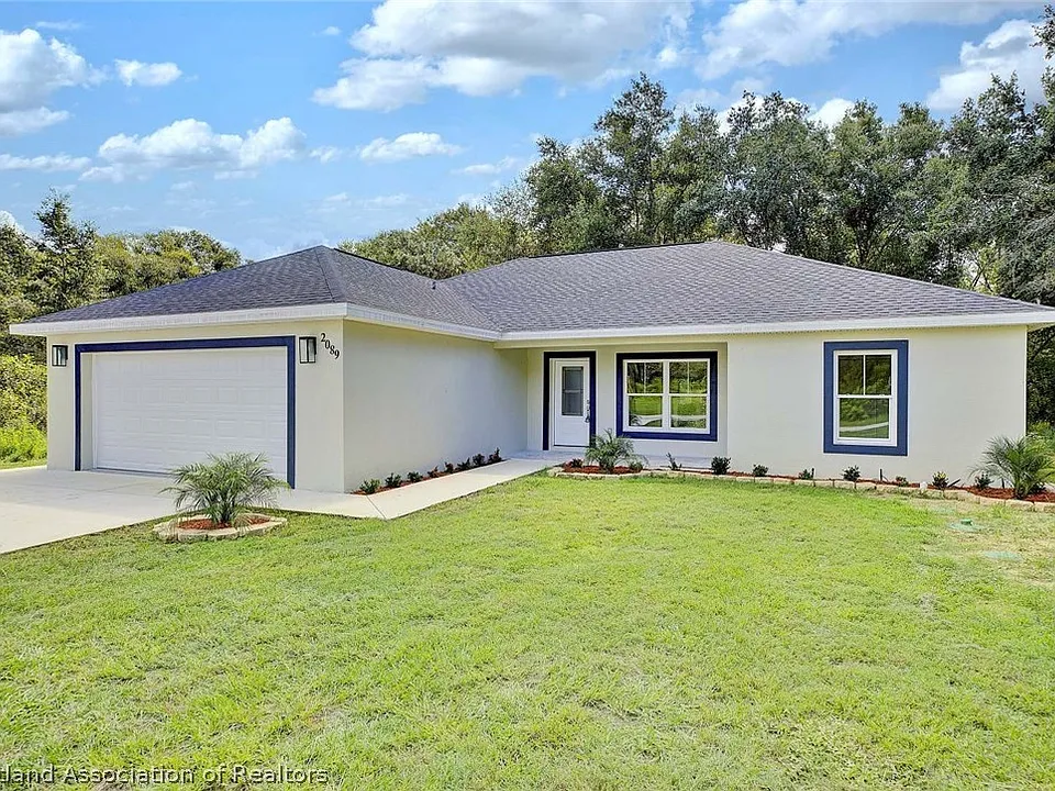 2089 W Bonita Rd