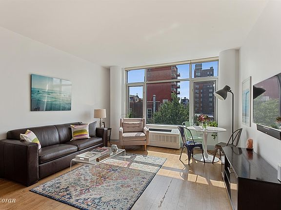 2nd image of 410 4th Ave Unit 5E