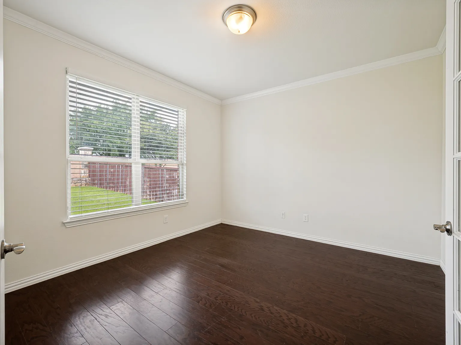 4 bed, 2941 sqft, $3,300 — Photo 3