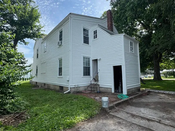 203 E Jefferson St, Rushville, IL 62681