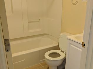 318 McKee Pl APT 5, Pittsburgh, PA 15213