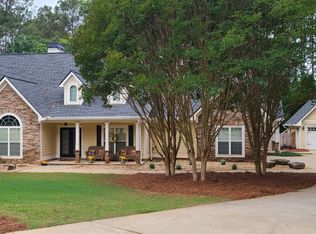 304 Pembroke Ct, McDonough, GA 30252