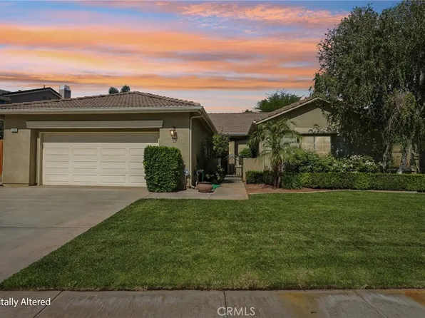 1239 Cragstone Dr, Hemet, CA 92545