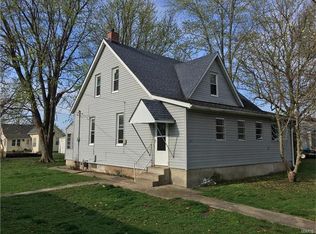 107 E Cedar St, New Baden, IL 62265