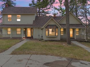 8202 N Inkster Rd, Dearborn Heights, MI 48127