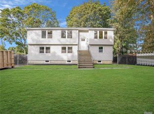 28 S 23rd St, Wyandanch, NY 11798