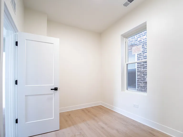 2753 W Chicago Ave #2 — Photo 10
