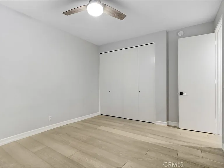 4949 Genesta Ave #104 — Photo 26