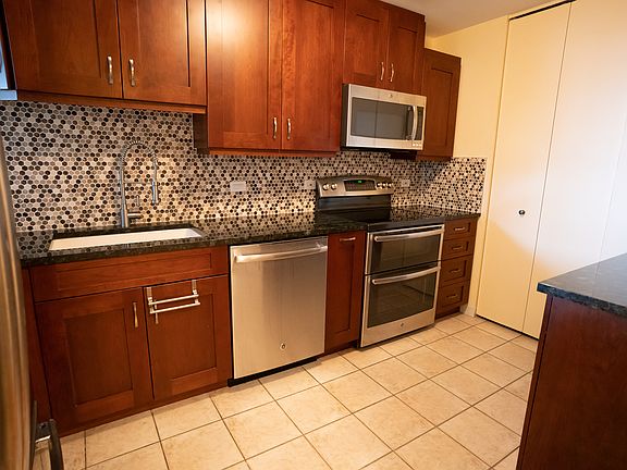 4th image of 3660 N Lake Shore Dr APT 1513