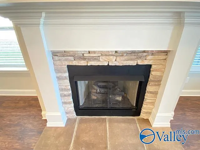 311 River Rock Dr — Photo 5