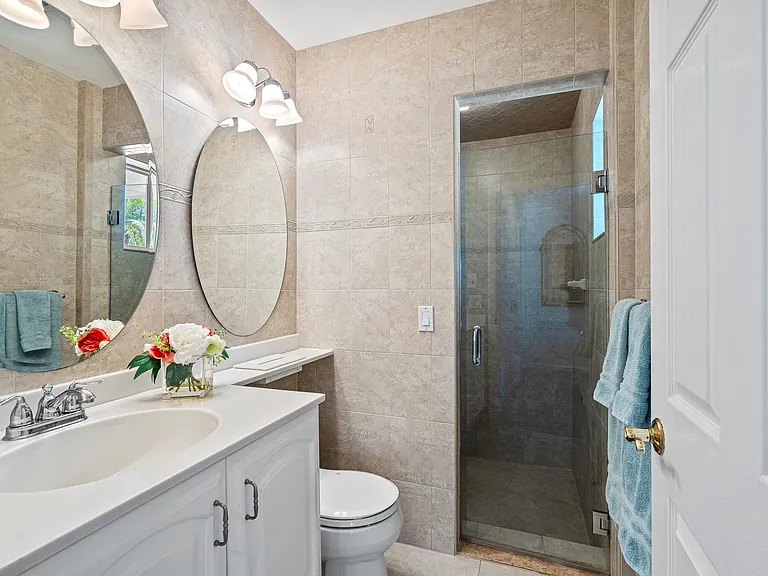 1120 Morse Blvd — Photo 24