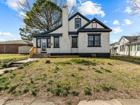 110 W Locust Street, Aurora, MO 65605