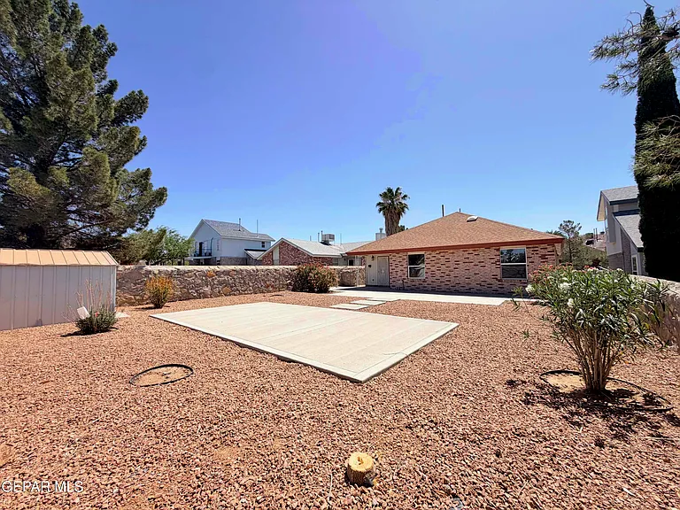 1533 El Greco Cir — Photo 2