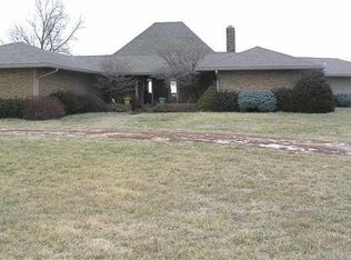 10981 SW Fairlawn Rd, Wakarusa, KS 66546