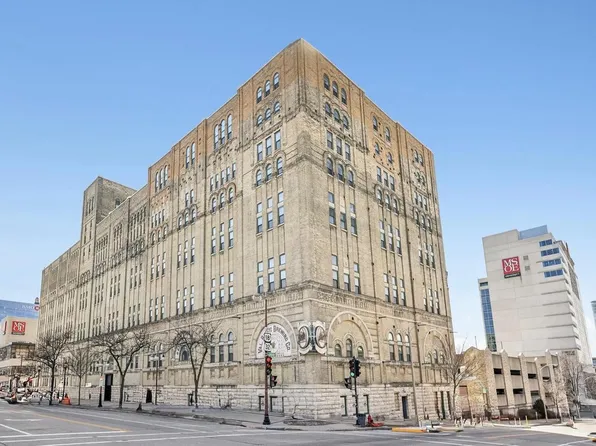 270 East Highland AVENUE #446, Milwaukee, WI 53202