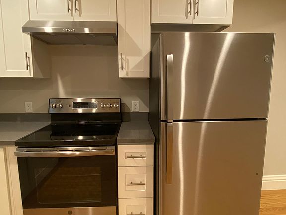 4th image of 1372 Pine St #2