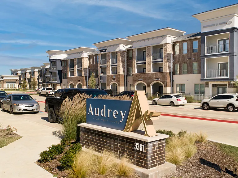 The Audrey — Photo 48