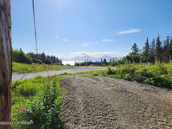 3rd image of 1780 Sterling Hwy