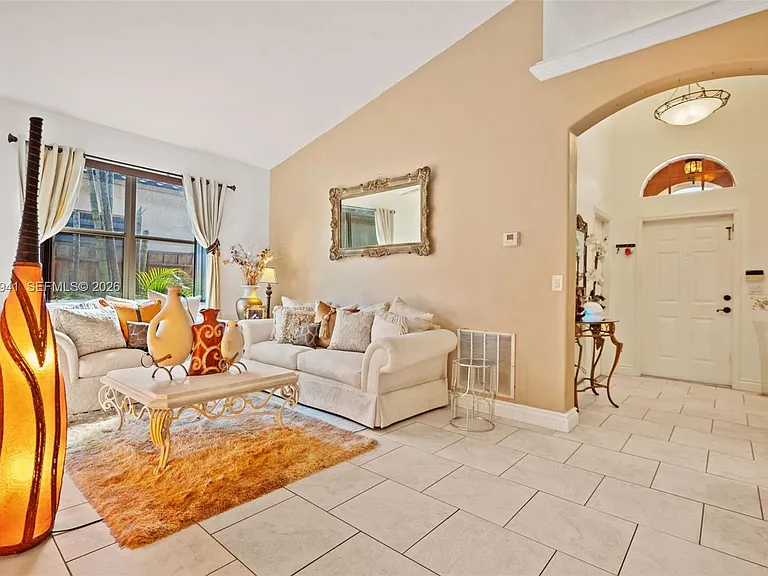 12870 SW 53rd St — Photo 4