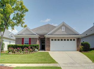 214 Larktree Ln, Fuquay Varina, NC 27526