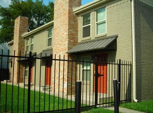 618 S Rogers Rd, Irving, TX 75060