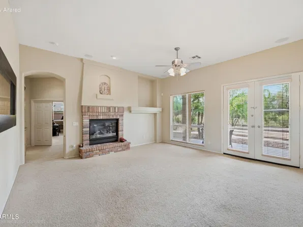 2121 E PALM BEACH Drive, Chandler, AZ 85249