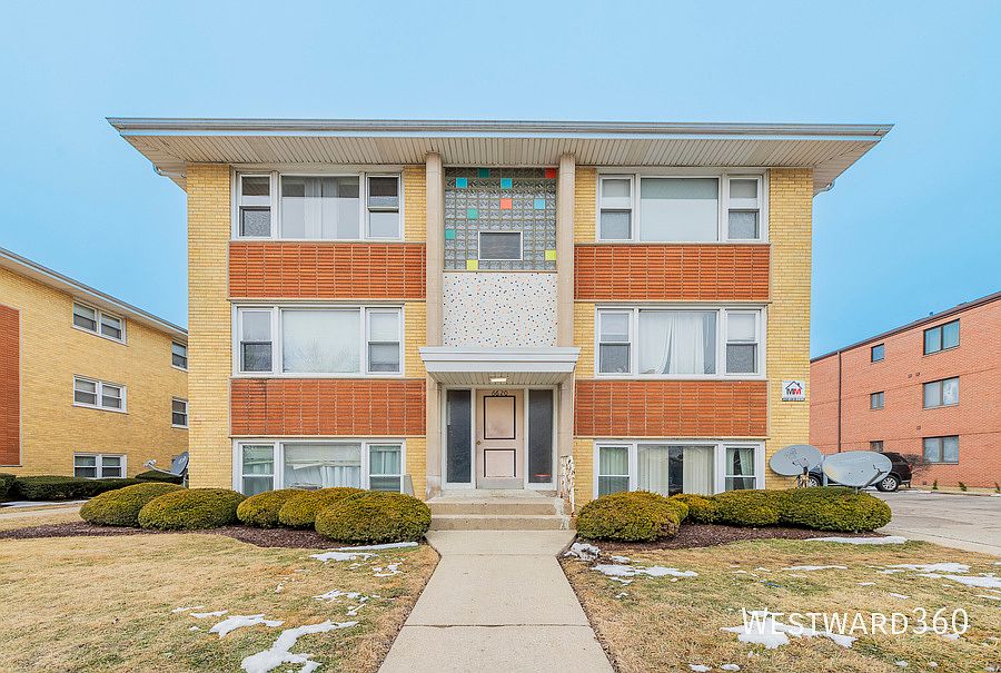 1st image of 6620 W Gunnison St #2B