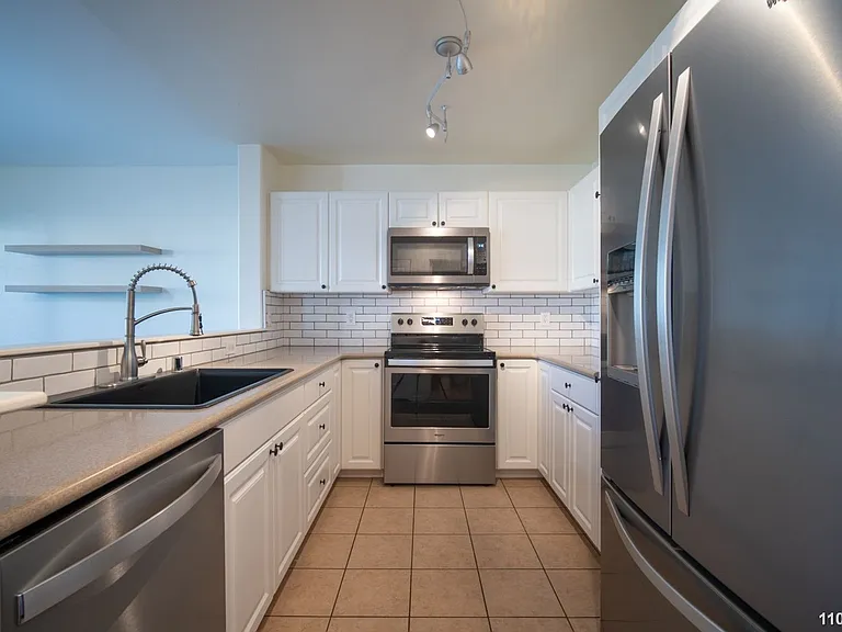 91-2093 Kaioli St #1704 — Photo 9