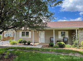 505 2nd Street Pl NE APT D1, Conover, NC 28613