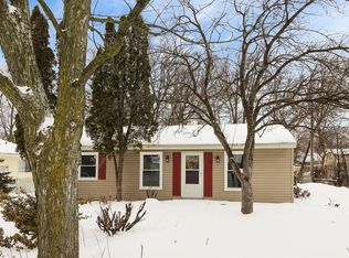 470 Konen Ave, Aurora, IL 60505