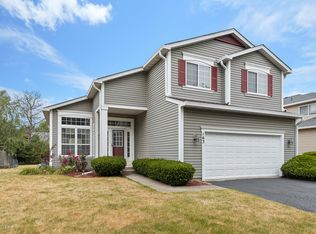 163 Sparrow Ln, Bolingbrook, IL 60490