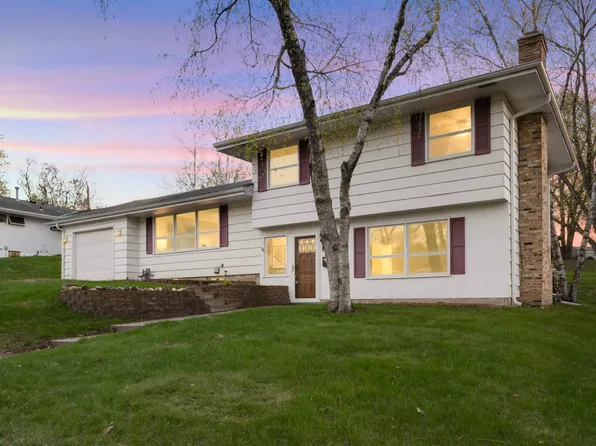3411 Xylon Ave N, New Hope, MN 55427