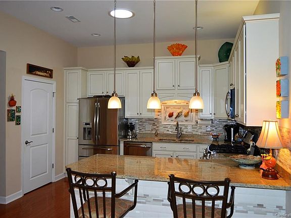3rd image of 196 Lone Oak Cir #10A