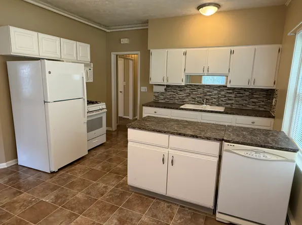 3245 Oak St APT A, Hudsonville, MI 49426