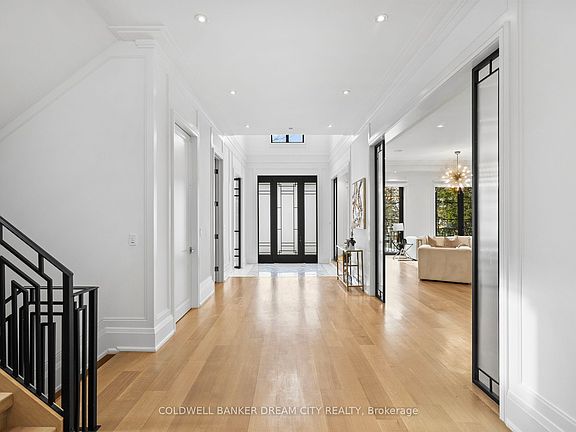 3rd image of 101 Dunloe Rd