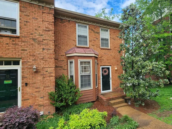 3110 W End Cir APT 12, Nashville, TN 37203