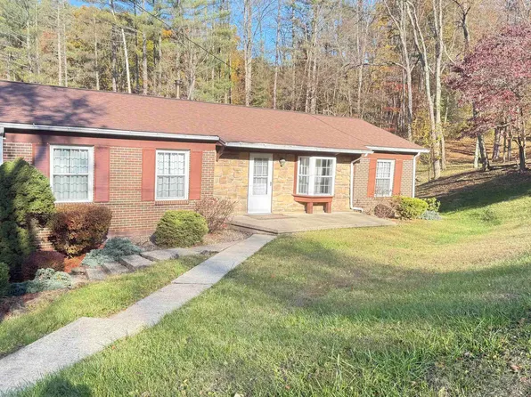 157 Lakeview Terrace Dr, Salem, WV 26426