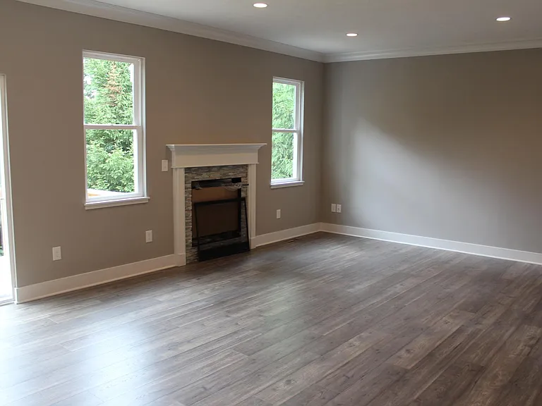 2039 Hamilton Rd — Photo 9