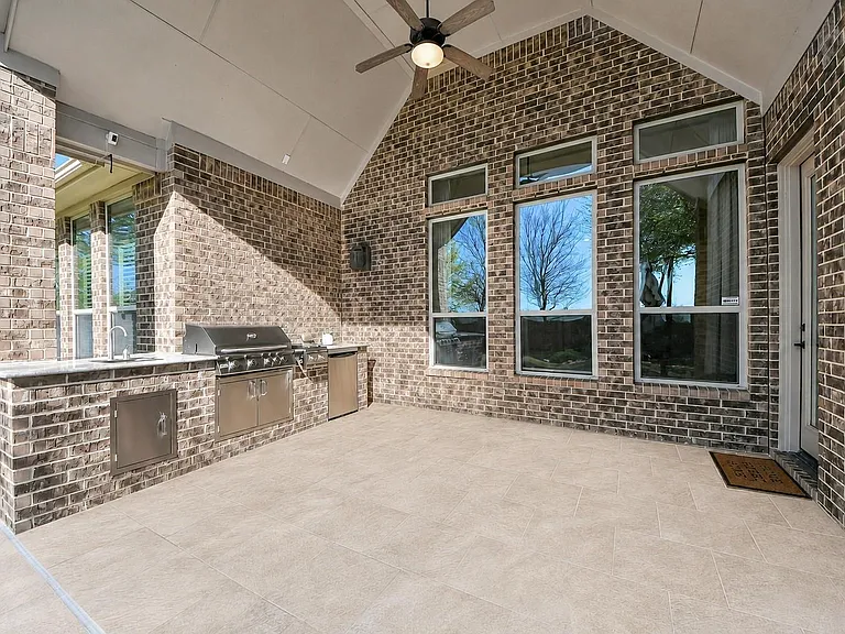 17307 Pentland Ct — Photo 10