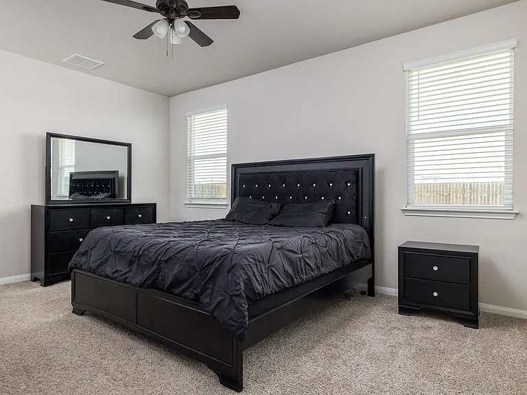 708 Quarton Dr — Photo 15