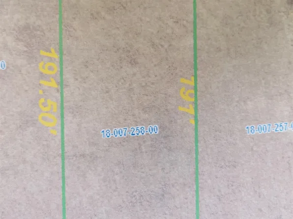 7A258 7a259 Tomahawk, Apple River, IL 61001