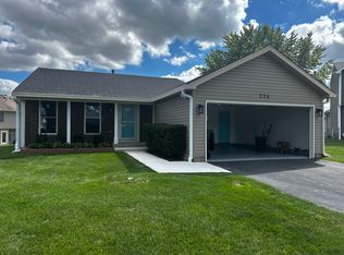 336 Ironhawk Ct, Carol Stream, IL 60188