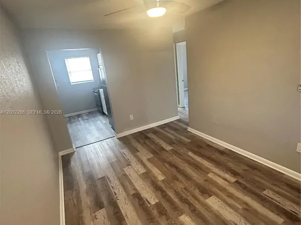 161 NW 15th St #3, Miami, FL 33136