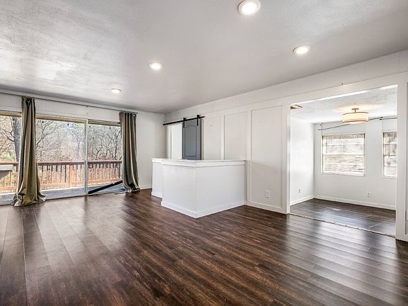 4th image of 6 Morris Ln